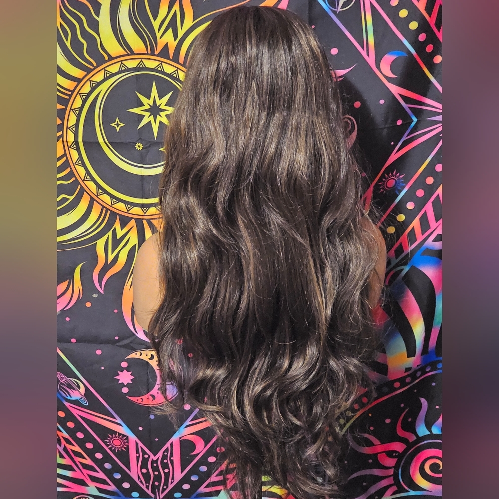 Wig - Picture 2 of 3